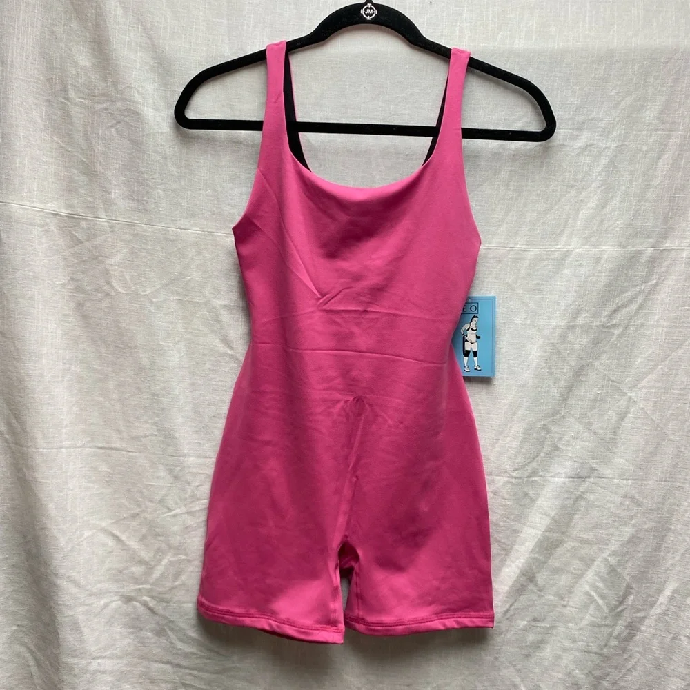 Fleo Bodysuit Small Pink Activewear Singlet One Piece Weightlifting NEW - Picture 1 of 15